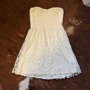 Hollister lace mini SMALL
